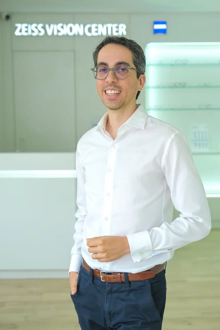 Fernando Silva — consultor(a) óptico(a) na Zeiss Vision Center Bauru
